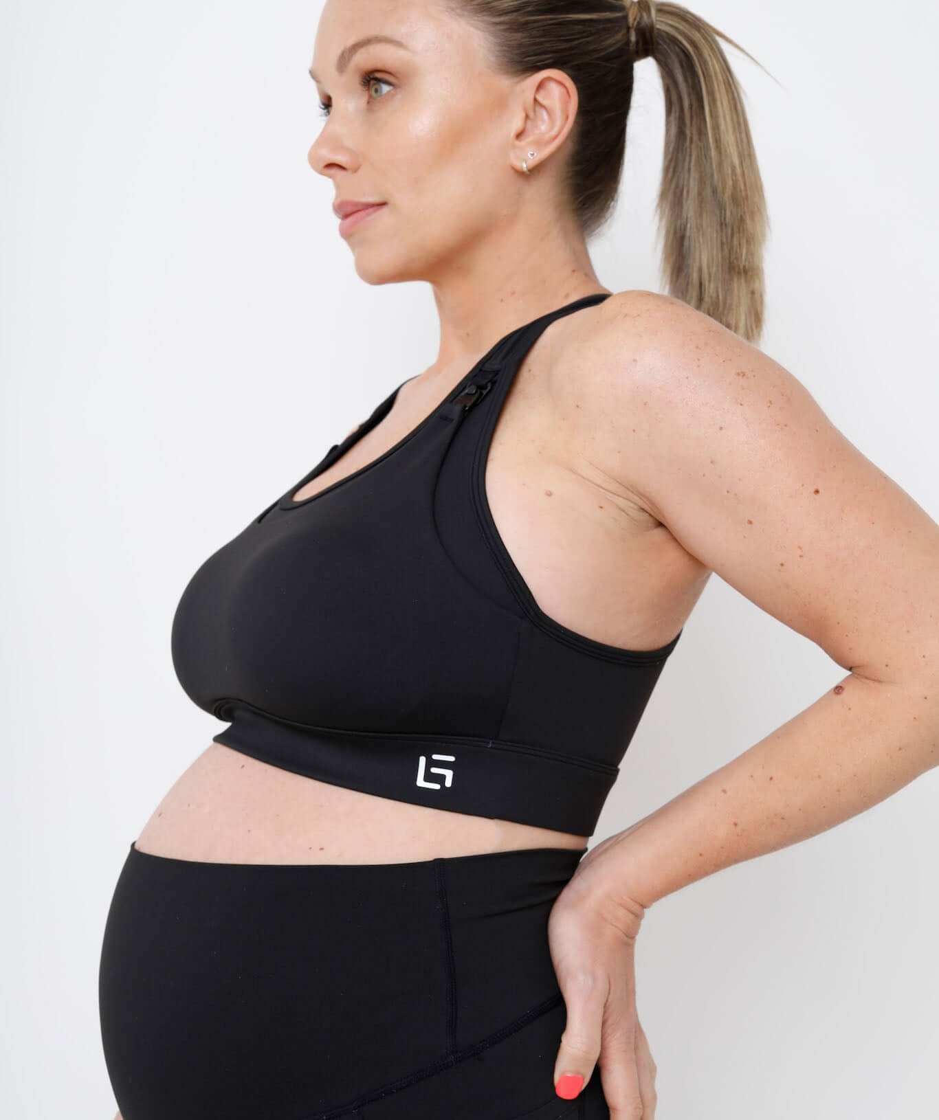 Lorna jane sports bra breastfeeding/maternity, Women's Fashion